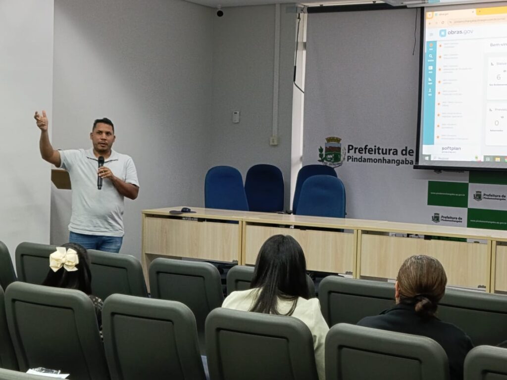 Prefeitura promove treinamento com empresas sobre novo sistema de gestão de obras públicas