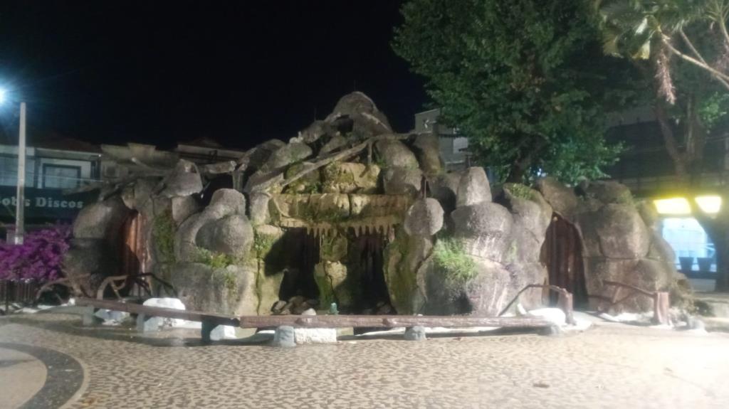 Especial Zeladoria: Praça da Cascata ganha melhorias em iluminação, limpeza e cuidado social