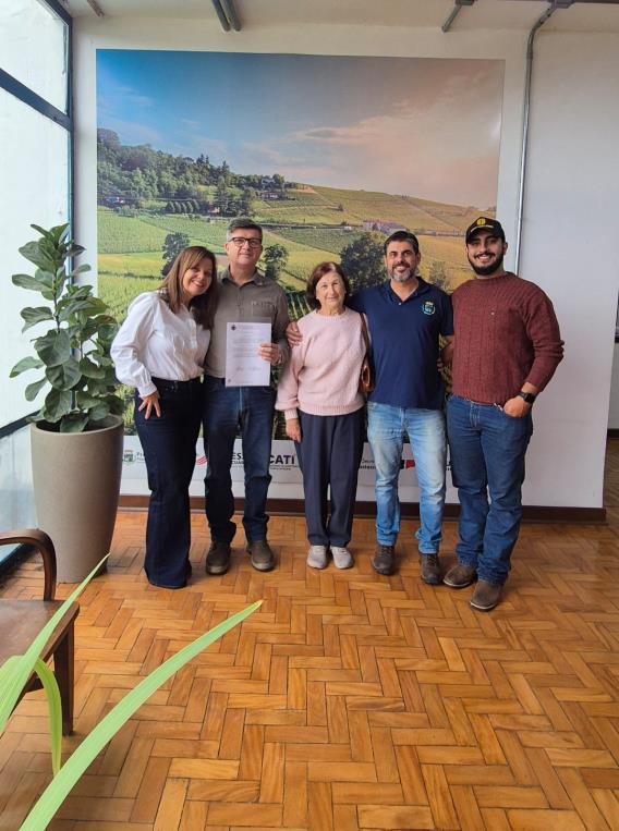 Granja Avícula São Pedro recebe Selo SIM e amplia regularização da produção rural em Pinda