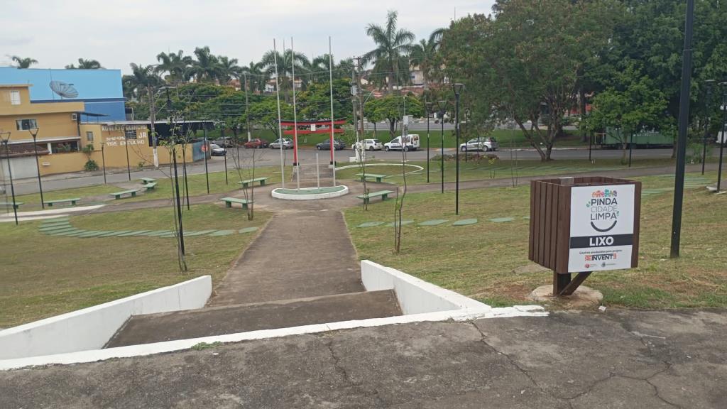 Especial Zeladoria: Parque das Palmeiras e Praça Santo Antônio recebem serviços de limpeza e conservação