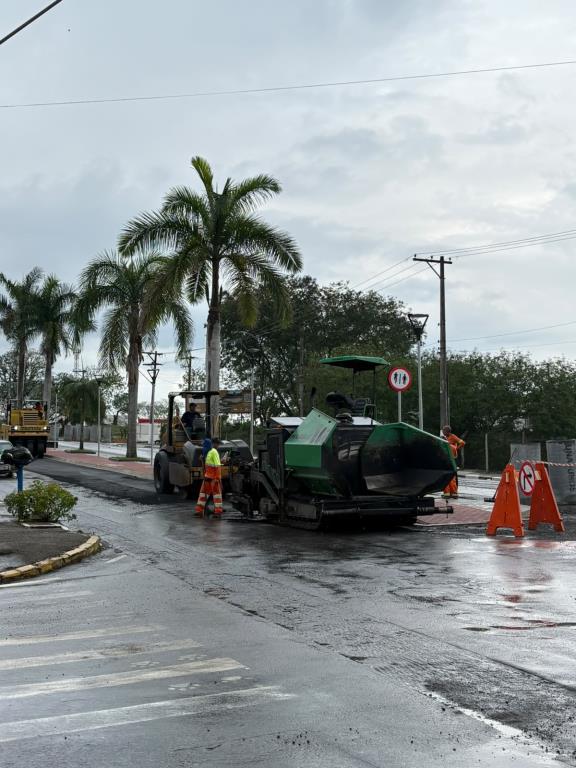 Pavimentação e drenagem marcam fase de conclusão da revitalização da Theodorico Cavalcante