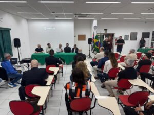 Pinda assina contrato da Área Azul Inteligente; sistema terá período de adaptação para motoristas
