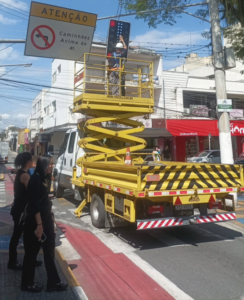 Prefeitura moderniza semáforos e amplia ações para reforçar segurança no trânsito